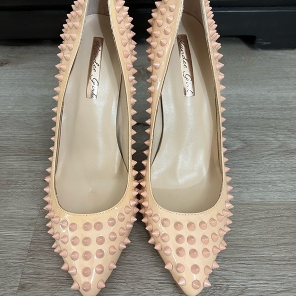 Kandee Teaser NWOB Nude Spiked Heels - Picture 4 of 13